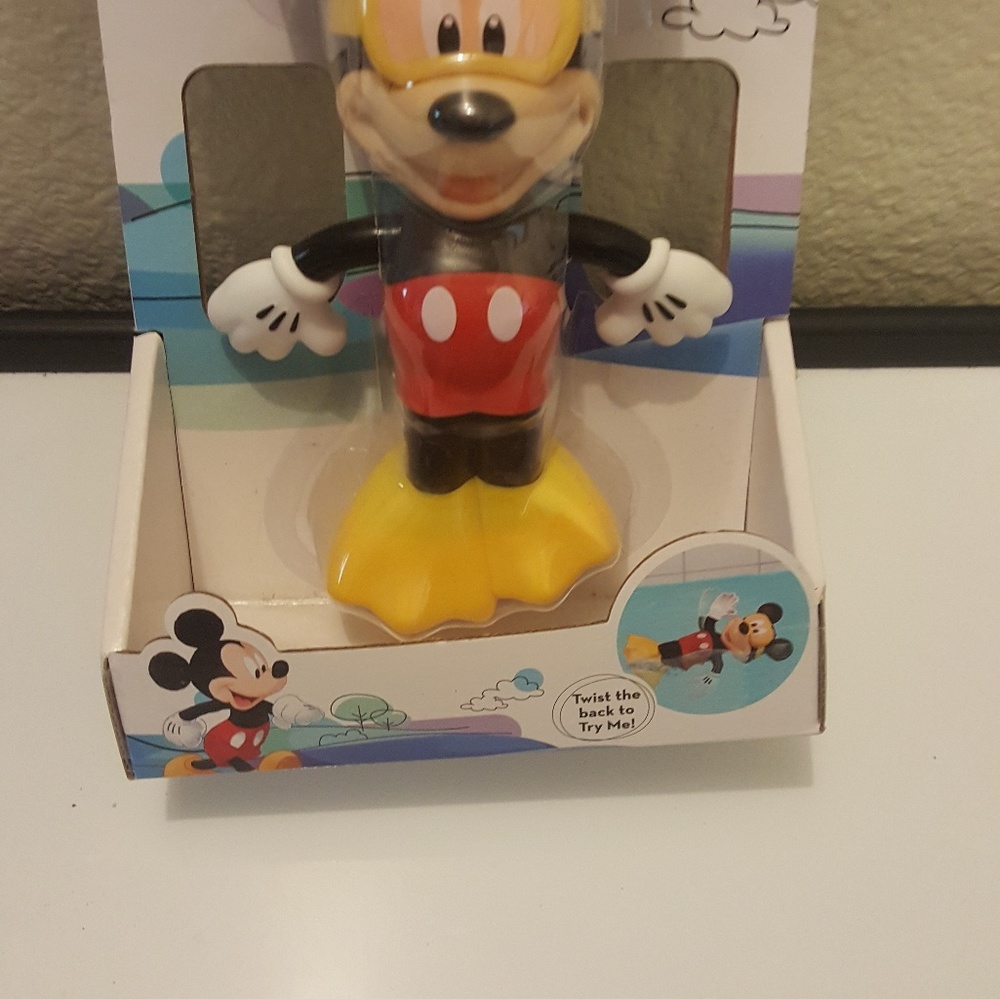Kids Mickey Mouse little swimmer toy 18months plus - Picture 4 of 5